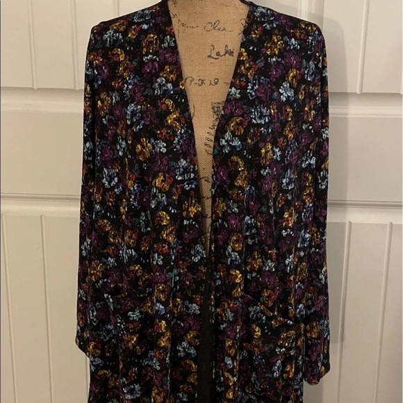 Lularoe Sarah‎ - Picture 2 of 6